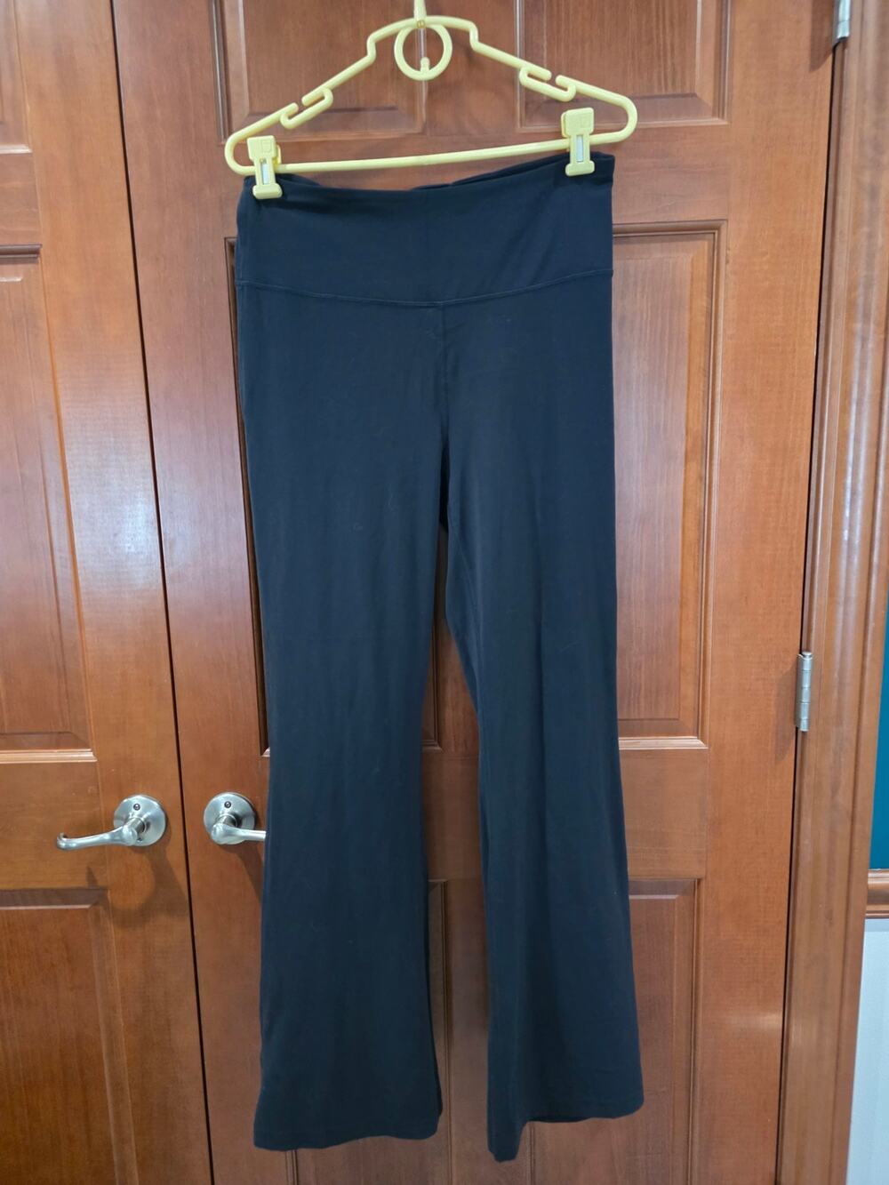 Lululemon Groove Super-High-Rise Flared Pants Womens 12 Black Nulu